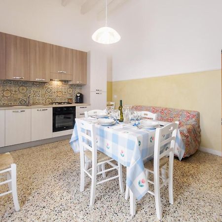 Casa Vacanze Penelope アレッサーノ エクステリア 写真