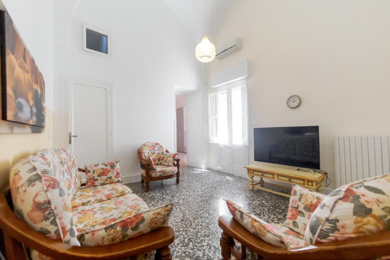 Casa Vacanze Penelope アレッサーノ エクステリア 写真